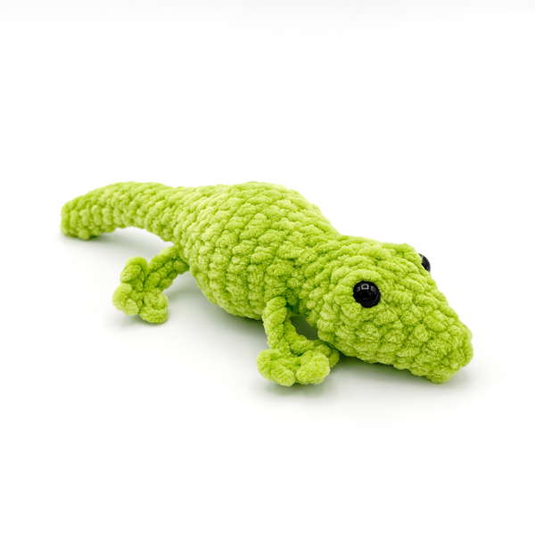 Crochet Amigurumi Lizard in Pistachio